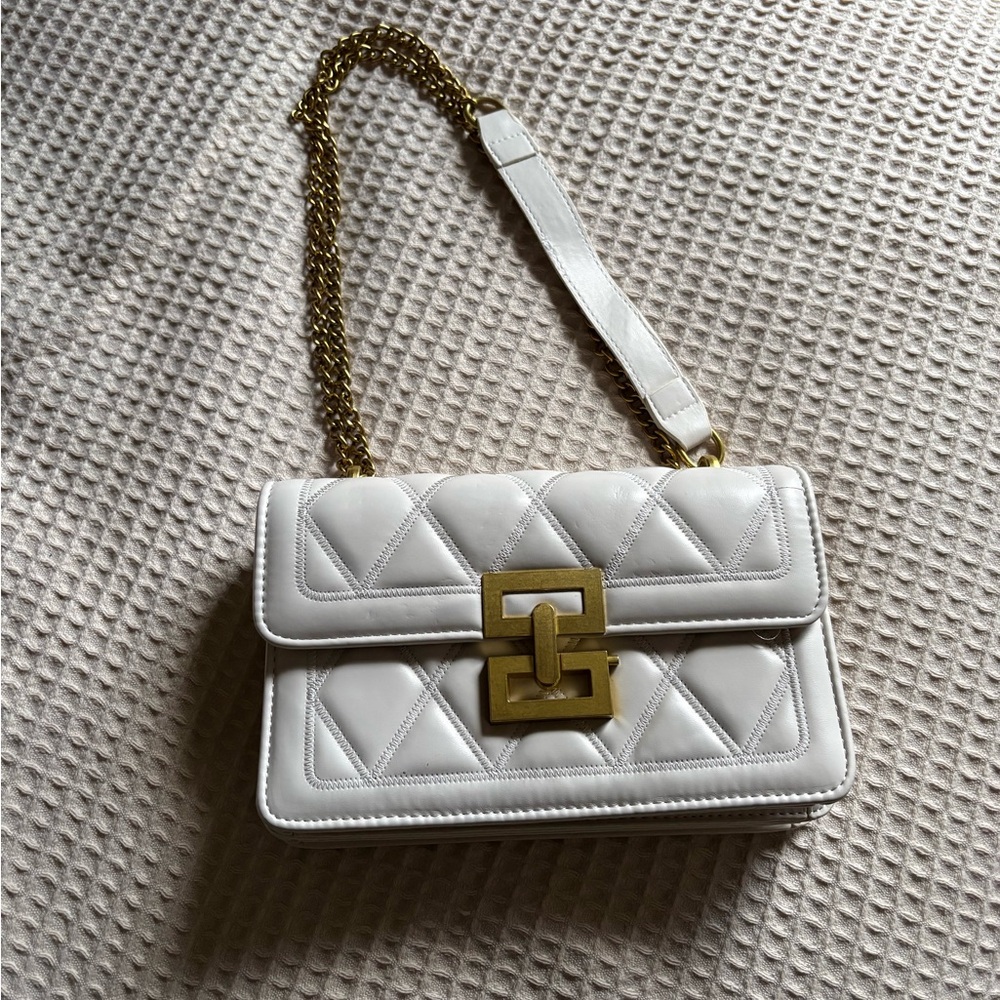 SHEIN White Quilted Shoulder Bag with Gold Chain Strap